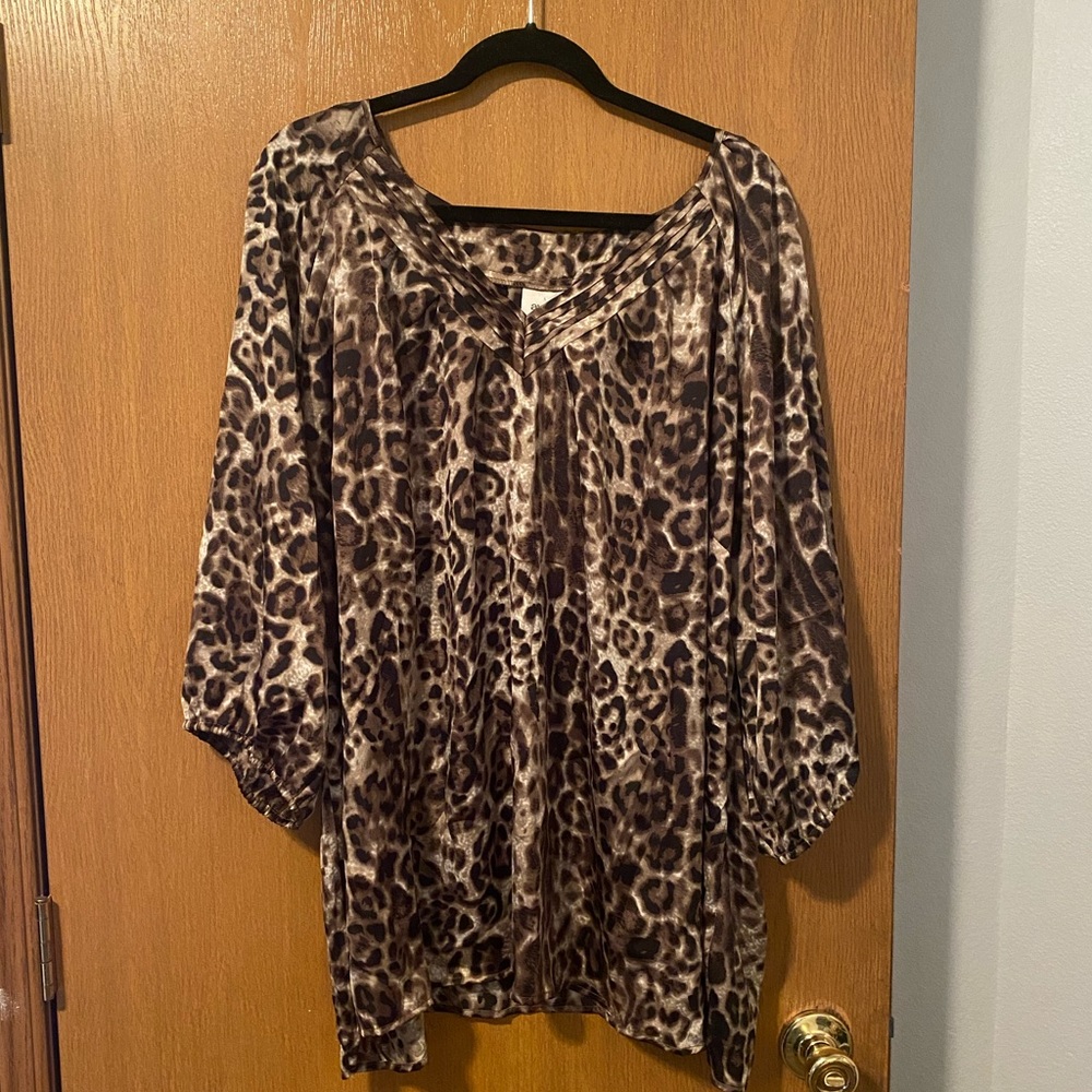 Animal print polyester top